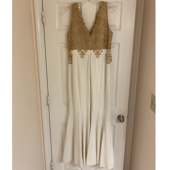 Formal Prom Maxi Dress - Picture 3 of 3